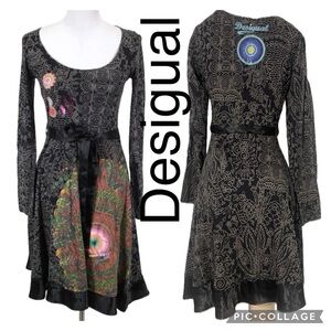 Desigual, Artsy Metallic Floral Tunic Dress
Flared embellished graphic, size L